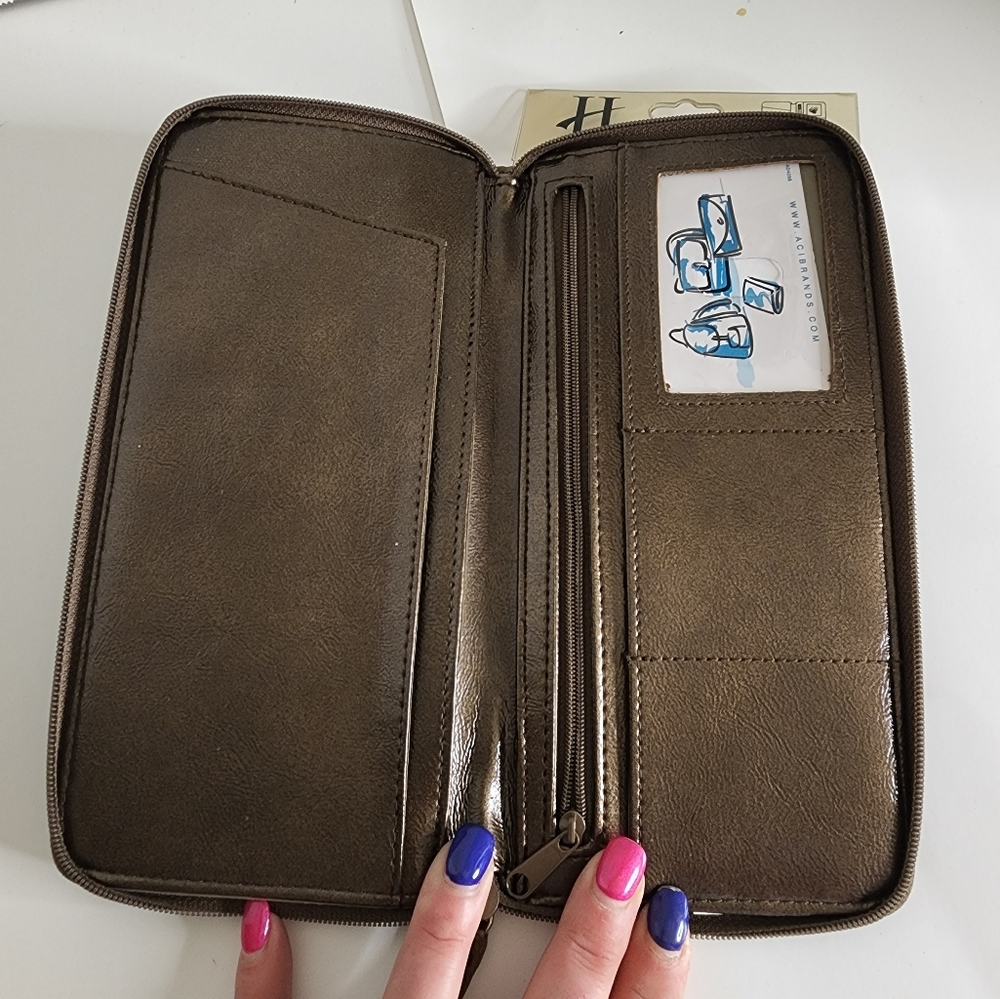 Brown Geometric Wallet - Picture 2 of 5